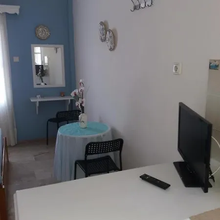 아파트 Panormos,irene's Studio 1